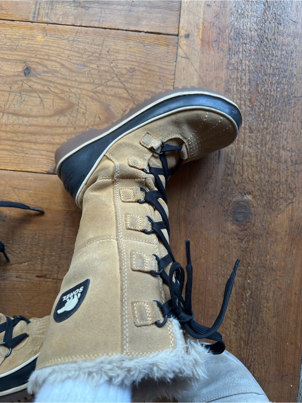 Sorel women Tan Suede Lace-Up Fur-Trim Winter Boot